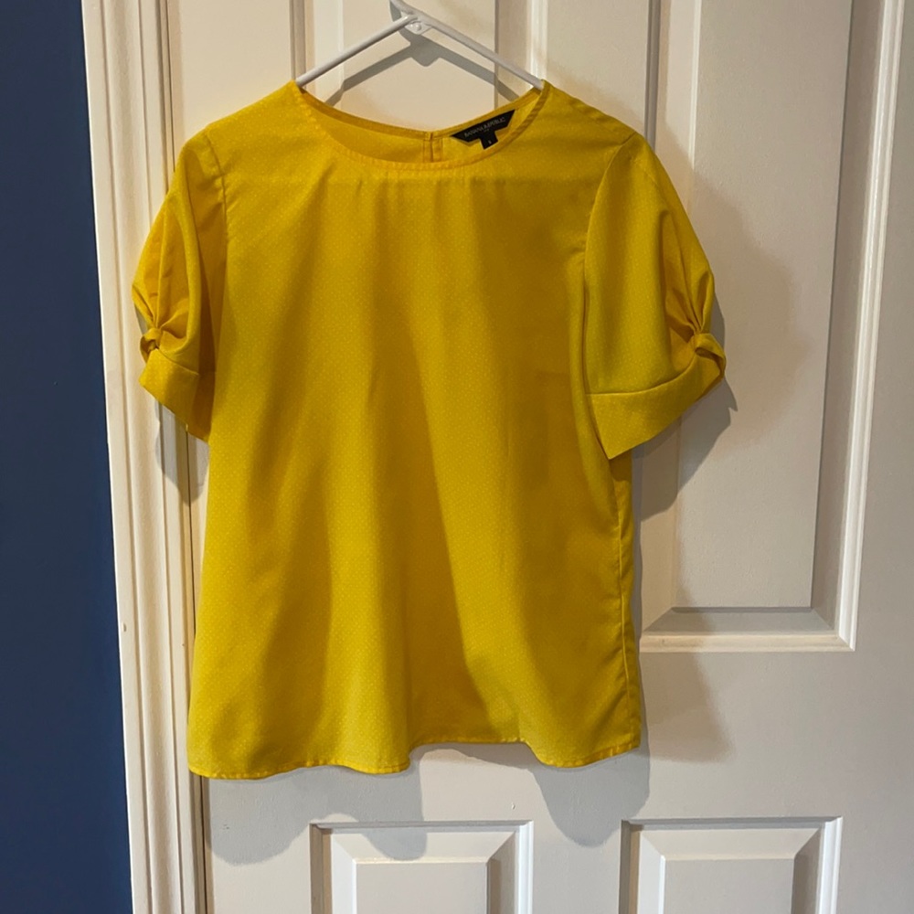 Yellow Shortsleeve Blouse